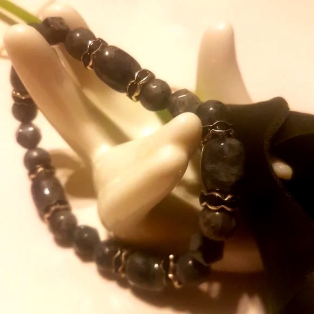 Any 2 for $40 🖤💙 Labradorite natural beads gemstones
